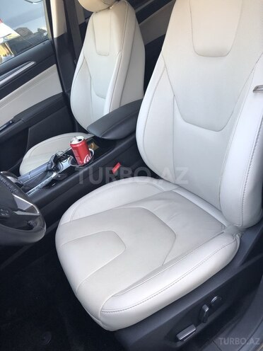 Ford Fusion 2017, 29,000 km - 2.0 л - Bakı