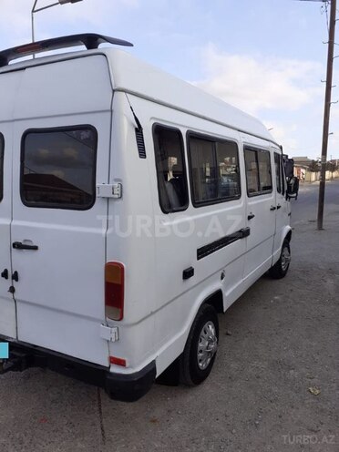 Mercedes 208 D 1994, 234,567 km - 2.5 l - Bakı