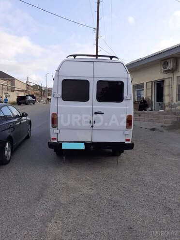 Mercedes 208 D 1994, 234,567 km - 2.5 l - Bakı