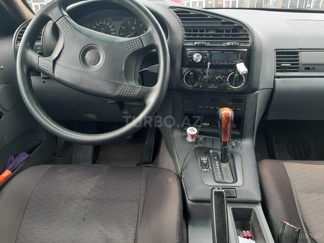 BMW 318 1993, 435,650 km - 1.8 л - Bakı
