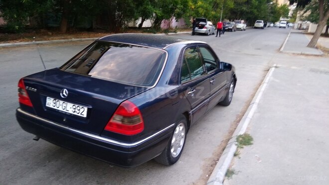 Mercedes C 220 1995, 420,000 km - 2.2 l - Bakı