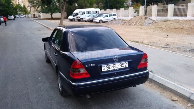 Mercedes C 220 1995, 420,000 km - 2.2 l - Bakı