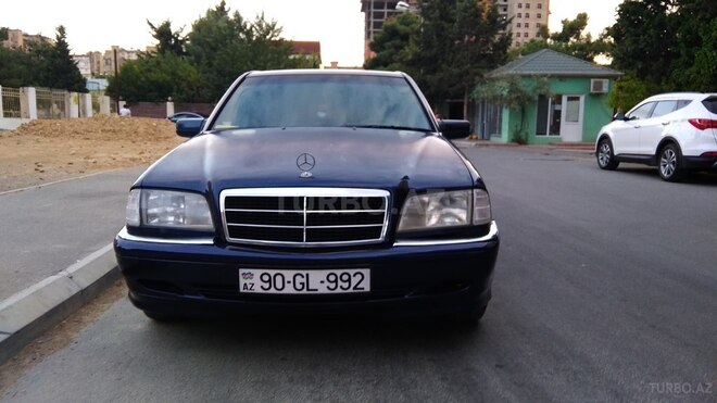 Mercedes C 220 1995, 420,000 km - 2.2 l - Bakı
