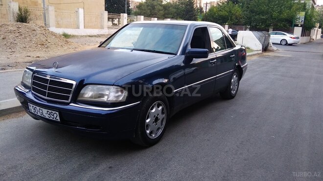 Mercedes C 220 1995, 420,000 km - 2.2 l - Bakı