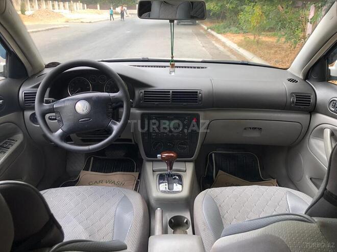 Volkswagen Passat 2003, 320,000 km - 2.0 l - Bakı