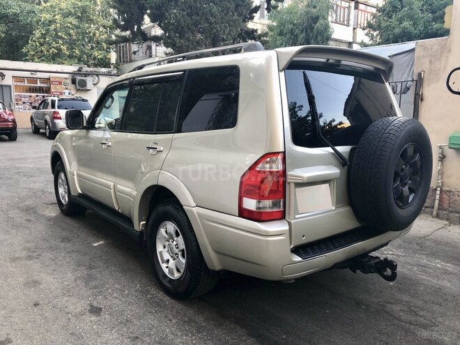 Mitsubishi Pajero 2005, 176,000 km - 3.0 l - Bakı