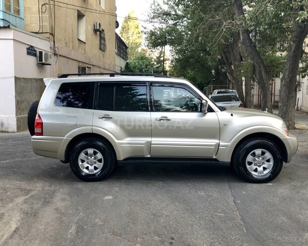 Mitsubishi Pajero 2005, 176,000 km - 3.0 l - Bakı