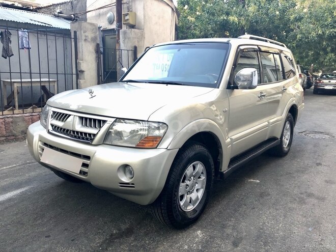 Mitsubishi Pajero 2005, 176,000 km - 3.0 l - Bakı