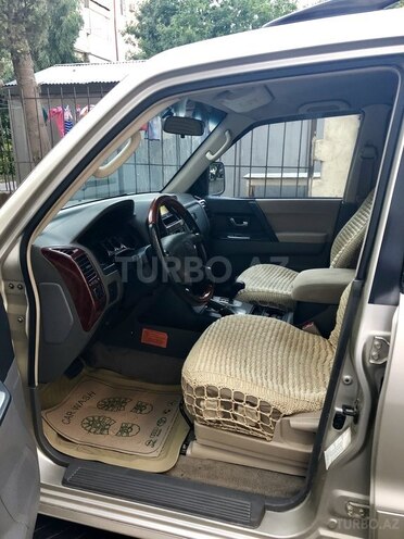 Mitsubishi Pajero 2005, 176,000 km - 3.0 l - Bakı