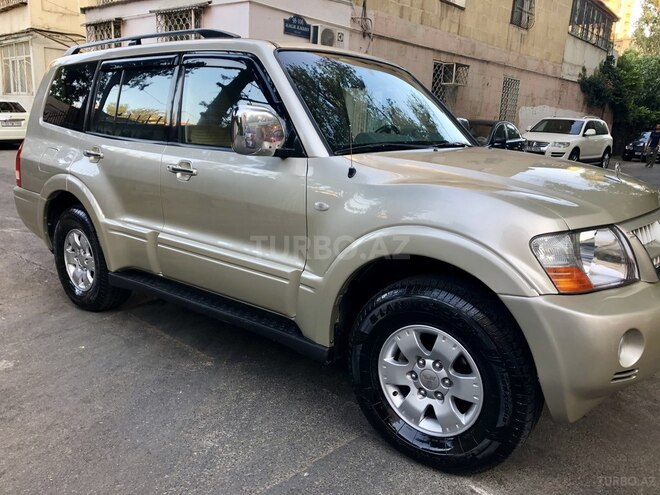 Mitsubishi Pajero 2005, 176,000 km - 3.0 l - Bakı