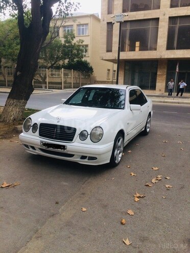 Mercedes E 240 1998, 270,000 km - 2.4 l - Bakı