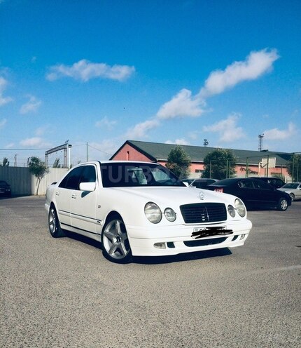 Mercedes E 240 1998, 270,000 km - 2.4 l - Bakı