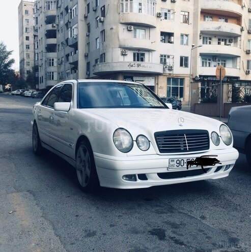 Mercedes E 240 1998, 270,000 km - 2.4 l - Bakı