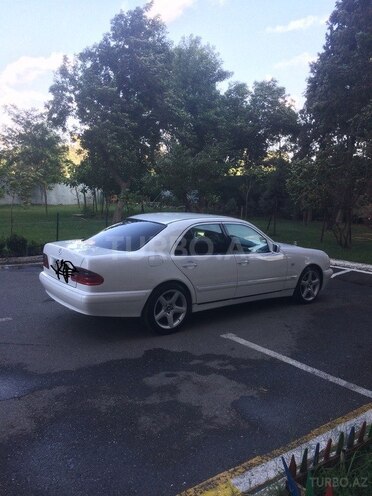 Mercedes E 240 1998, 270,000 km - 2.4 l - Bakı