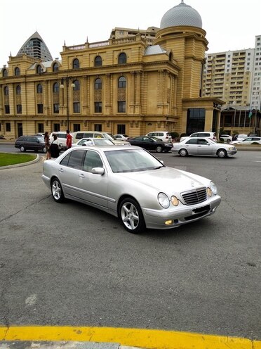 Mercedes E 220 2000, 347,000 km - 2.2 l - Bakı