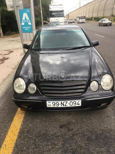 Mercedes E 320 2000, 260,000 km - 3.2 л - Bakı
