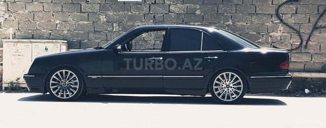 Mercedes E 320 2000, 260,000 km - 3.2 л - Bakı