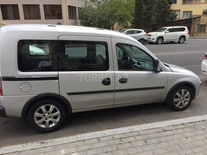 Opel Combo 2005, 215,417 km - 1.6 l - Bakı