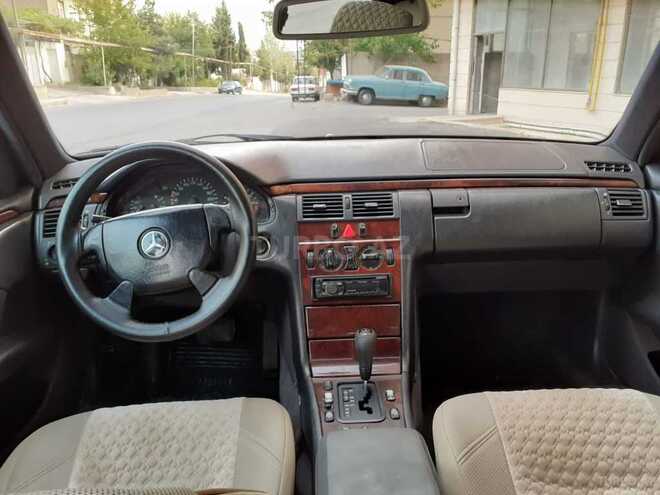 Mercedes C 230 1997, 331,665 km - 2.3 л - Bakı
