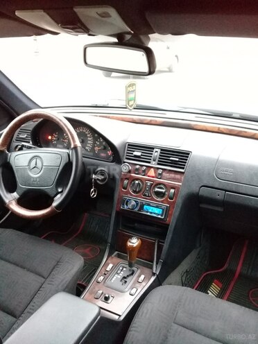 Mercedes C 240 1999, 283,000 km - 2.4 л - Bakı
