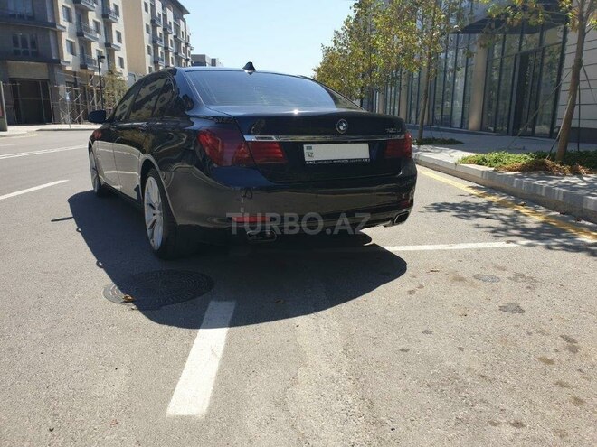 BMW 750 2009, 176,000 km - 4.4 l - Bakı