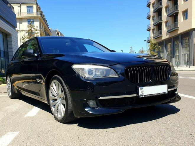 BMW 750 2009, 176,000 km - 4.4 l - Bakı