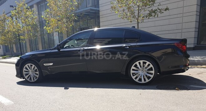 BMW 750 2009, 176,000 km - 4.4 l - Bakı