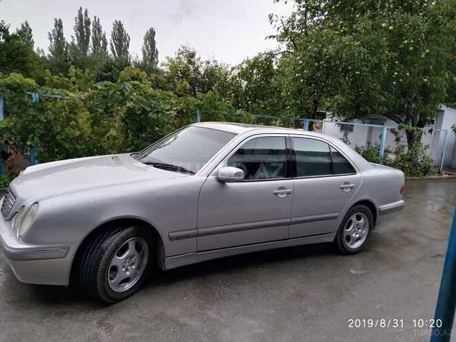 Mercedes C 280 2001, 297,227 km - 2.8 l - Goranboy