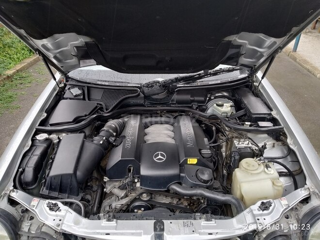 Mercedes C 280 2001, 297,227 km - 2.8 l - Goranboy