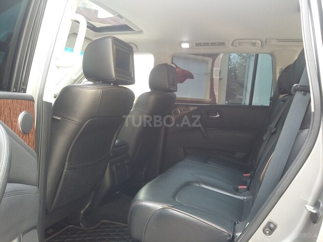 Nissan Patrol 2010, 126,000 km - 5.6 l - Bakı