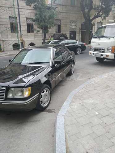 Mercedes E 320 1994, 346,400 km - 3.2 l - Bakı