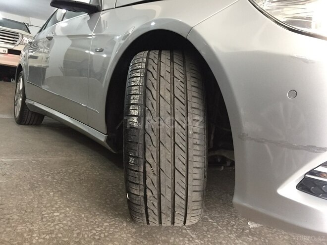 Mercedes E 220 2011, 184,000 km - 2.2 l - Bakı