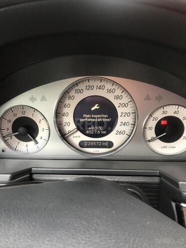 Mercedes E 240 2004, 226,000 km - 2.6 l - Gəncə