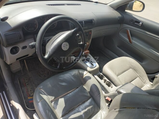 Volkswagen Passat 2003, 323,000 km - 1.8 l - Bakı