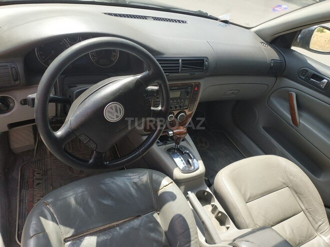 Volkswagen Passat 2003, 323,000 km - 1.8 l - Bakı