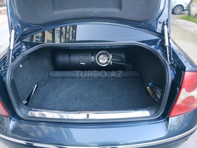 Volkswagen Passat 2003, 323,000 km - 1.8 l - Bakı