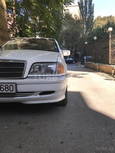 Mercedes C 230 1999, 180,000 km - 2.3 l - Bakı