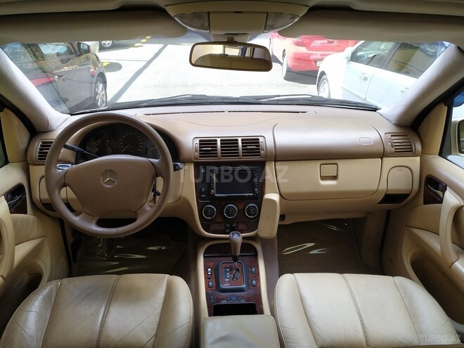 Mercedes ML 270 2002, 282,000 km - 2.7 l - Bakı