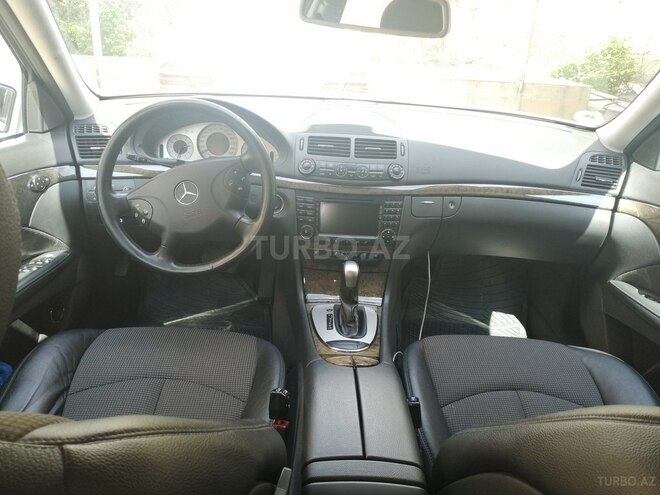 Mercedes E 220 2006, 279,000 km - 2.2 л - Bakı