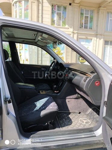 Mercedes E 280 1999, 316,000 km - 2.8 l - Bakı