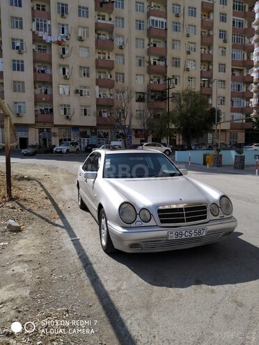 Mercedes E 280 1999, 316,000 km - 2.8 l - Bakı