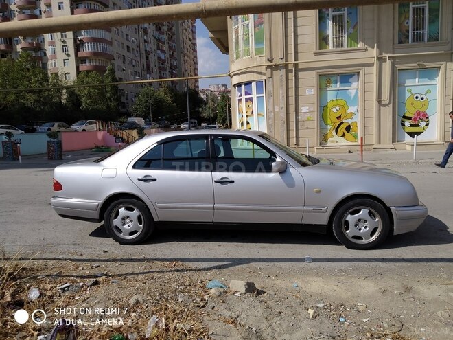 Mercedes E 280 1999, 316,000 km - 2.8 l - Bakı