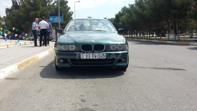 BMW 528 1999, 276,000 km - 2.8 l - Sumqayıt