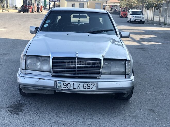 Mercedes E 200 1993, 584,083 km - 2.0 l - Bakı