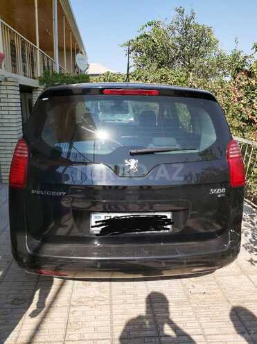 Peugeot 5008 2012, 172,560 km - 1.6 l - Naxçıvan