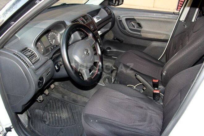 Skoda Fabia 2012, 230,000 km - 1.2 л - Bakı