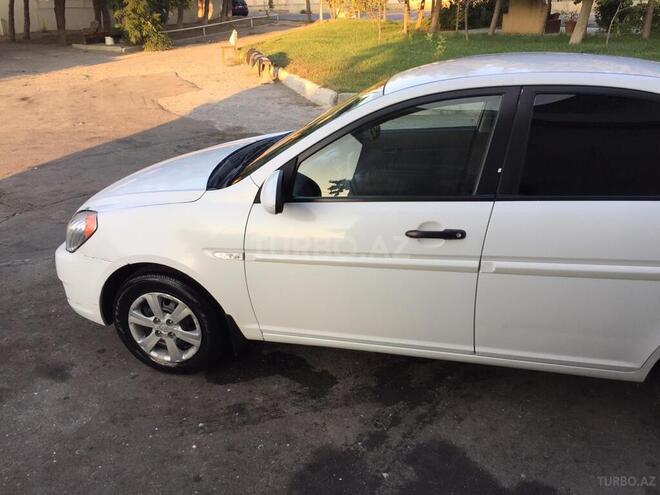 Hyundai Accent 2009, 360,000 km - 1.4 л - Bakı