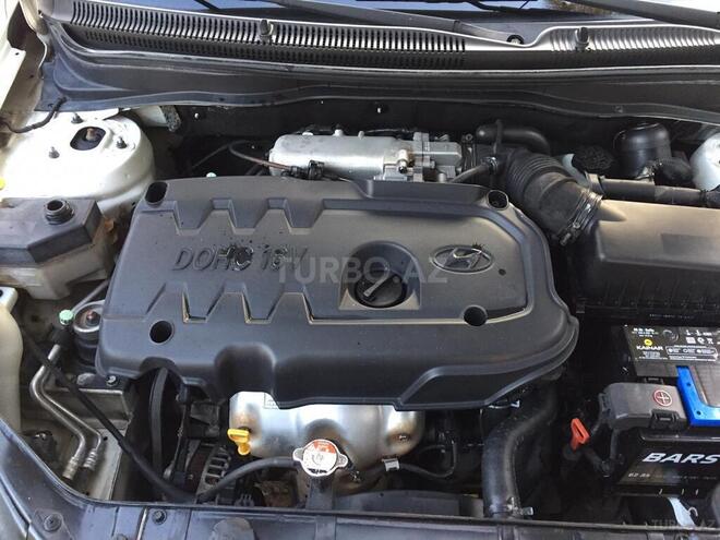 Hyundai Accent 2009, 360,000 km - 1.4 л - Bakı