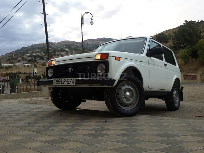 LADA (VAZ) Niva 2012, 100,000 km - 1.7 l - Yardımlı
