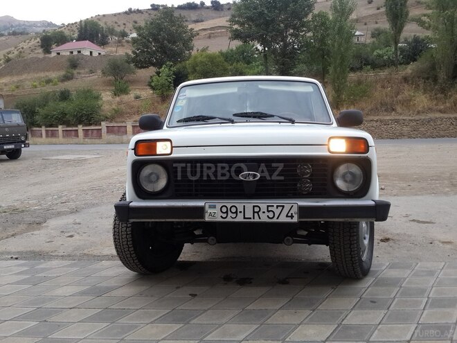 LADA (VAZ) Niva 2012, 100,000 km - 1.7 l - Yardımlı